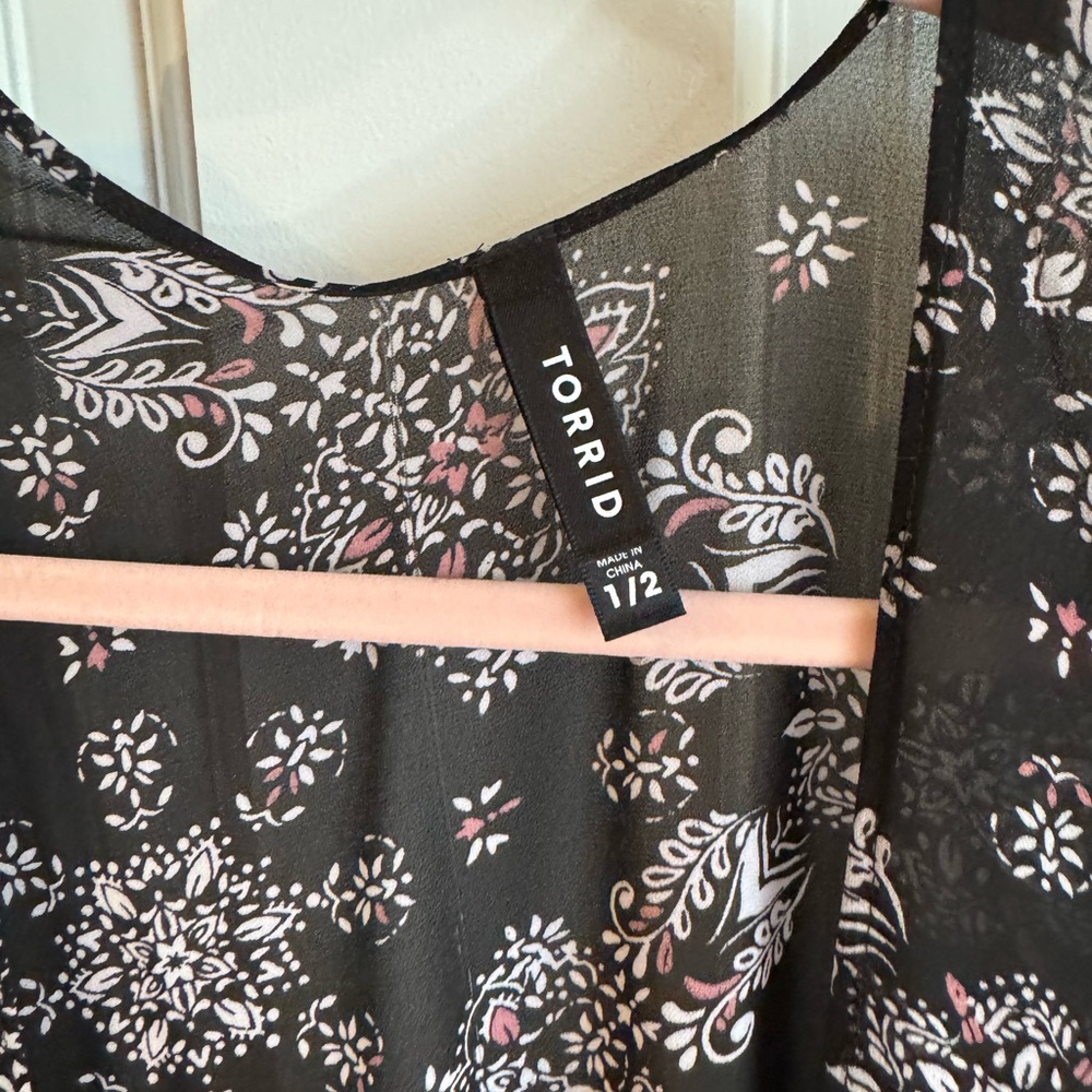 Torrid Black and Pink Floral kimono